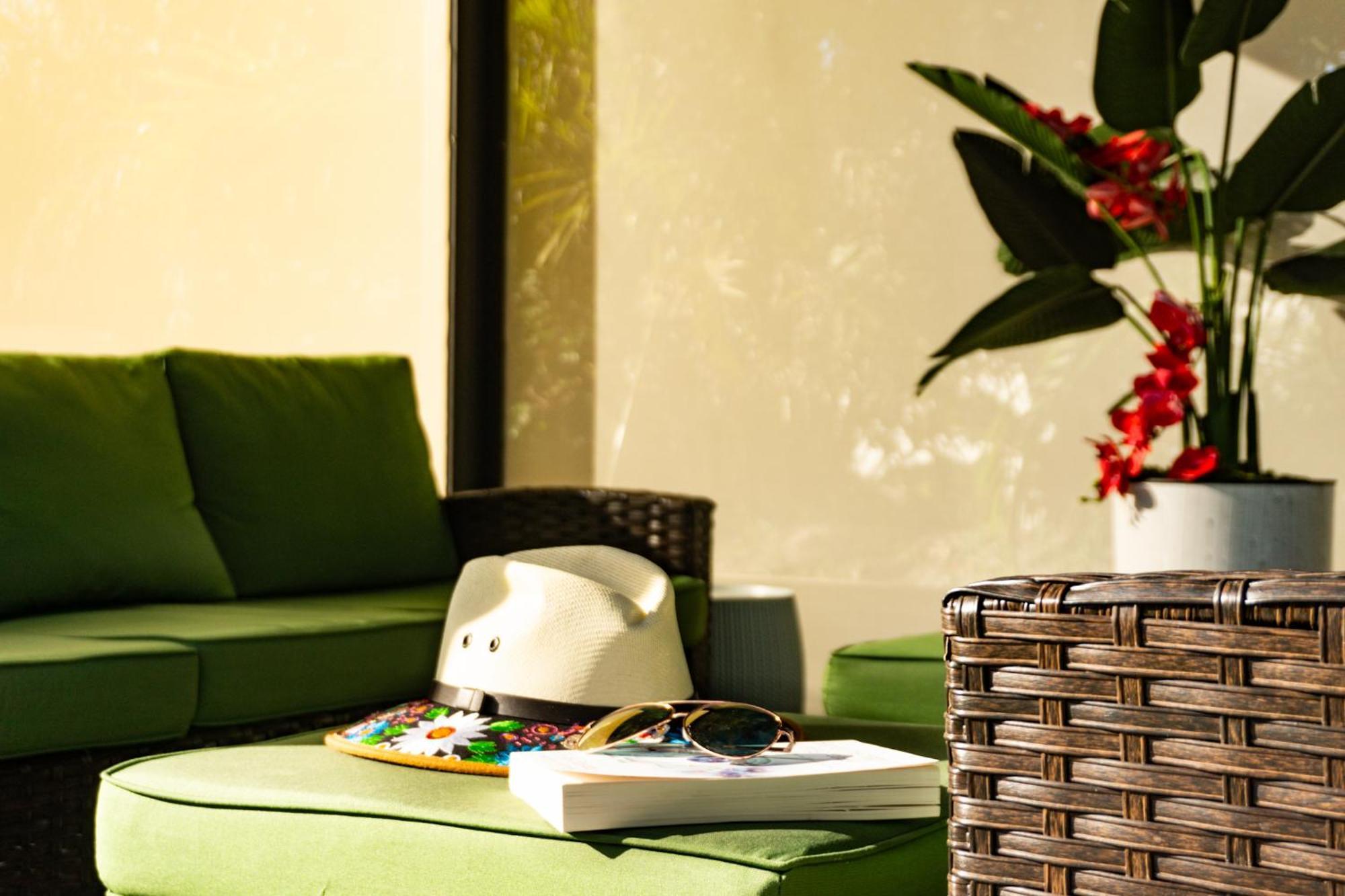 Appartamento Luxury Zen Den With Heated Pool Just Off Siesta Key Sarasota Esterno foto